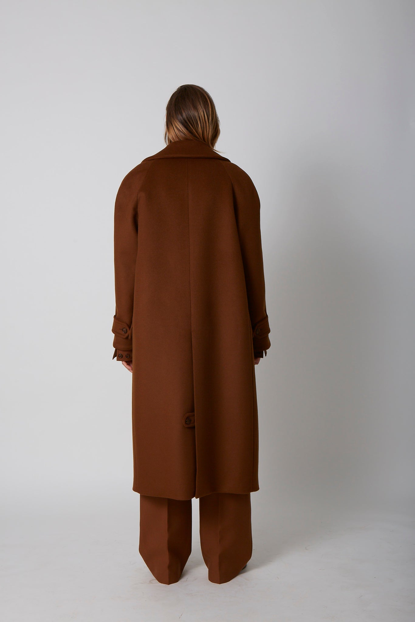 KIEV coat 160U (W) / PRE-ORDER